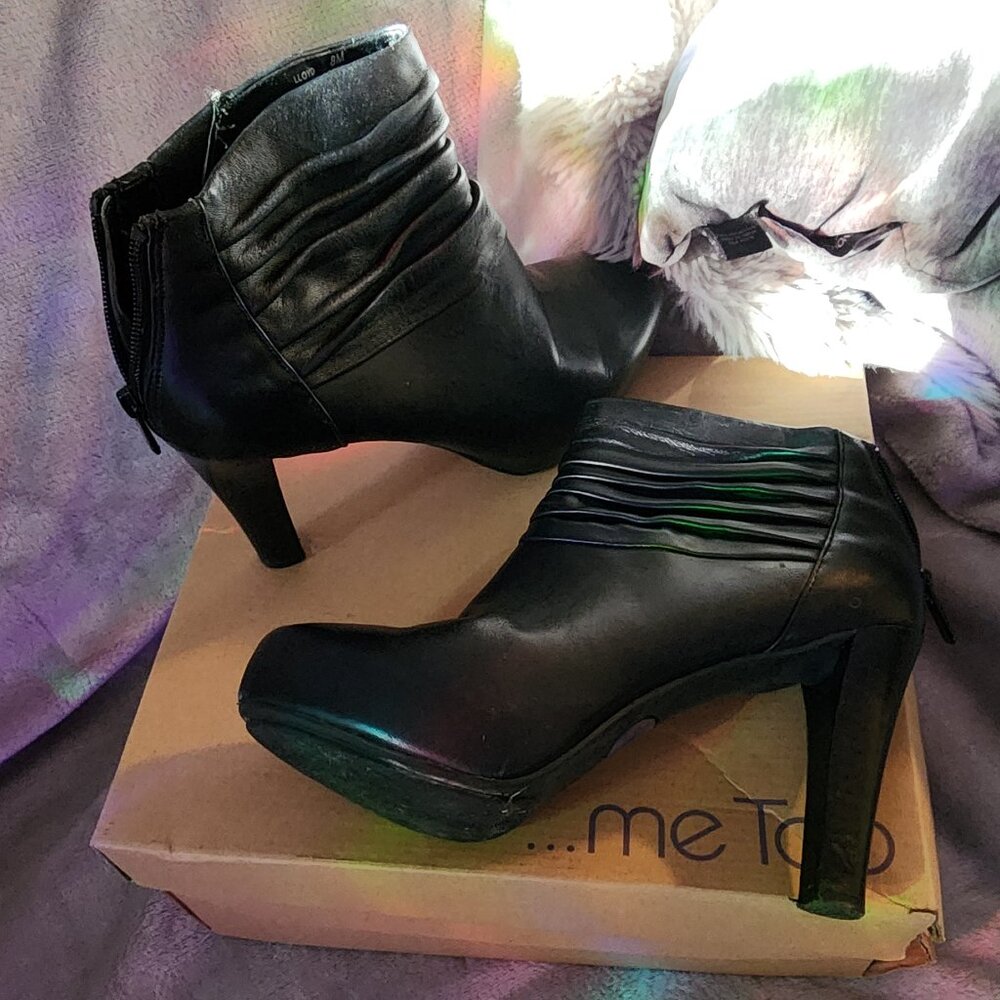 GUC Women's Me Too 'Lloyd' sz 8 Black Booties 5" heels